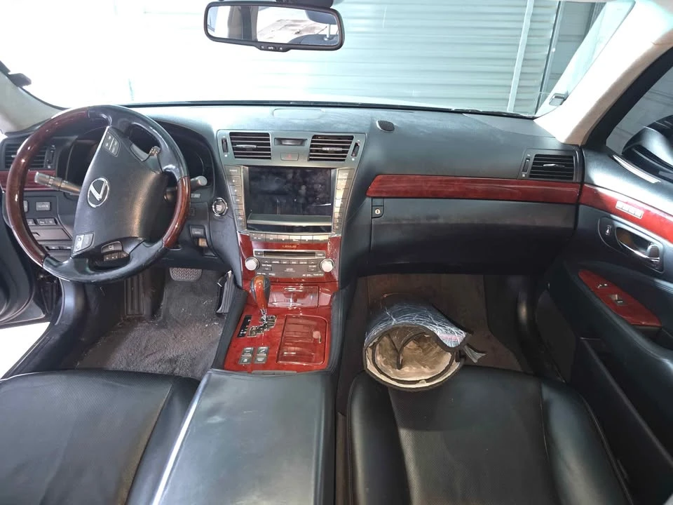 2012 Lexus LS 4th Gen - Image 13 of 17