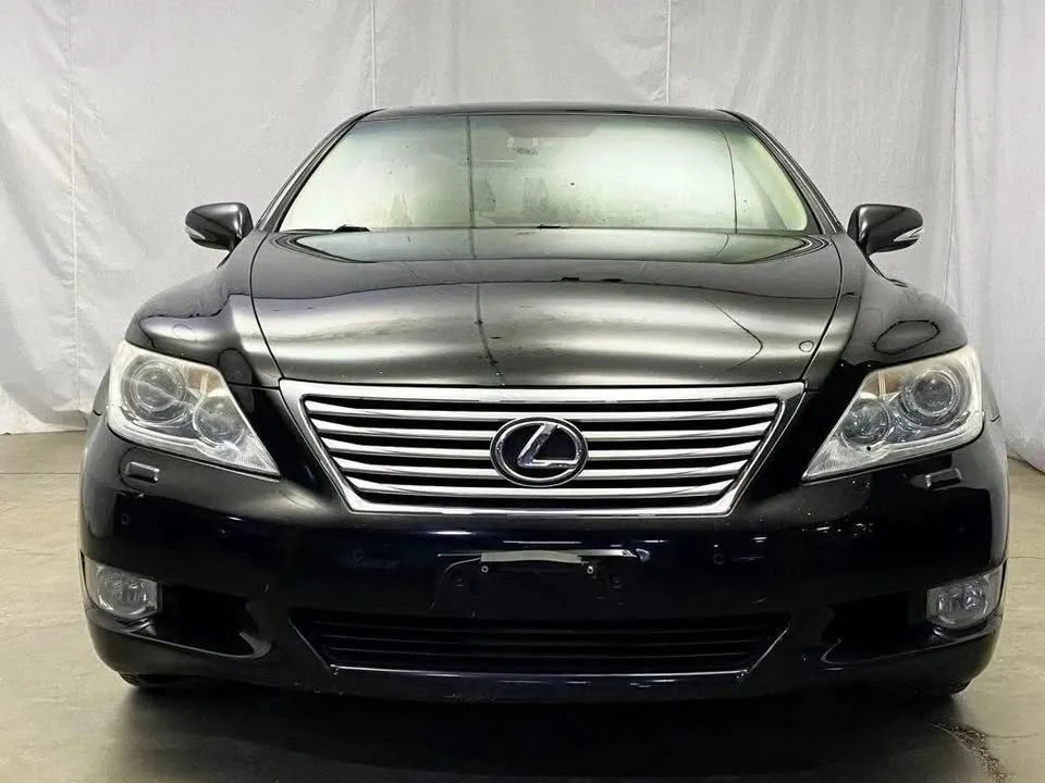 2012 Lexus LS 4th Gen - Image 5 of 18