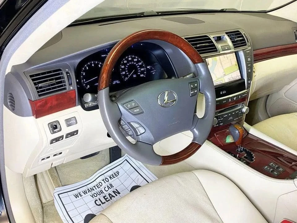 2012 Lexus LS 4th Gen - Image 10 of 18