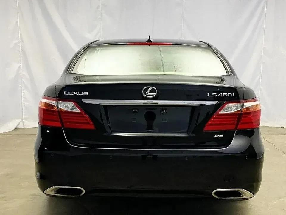 2012 Lexus LS 4th Gen - Image 8 of 18