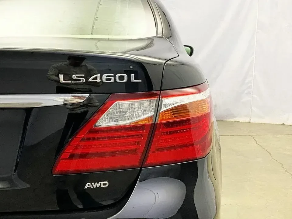 2012 Lexus LS 4th Gen - Image 2 of 18