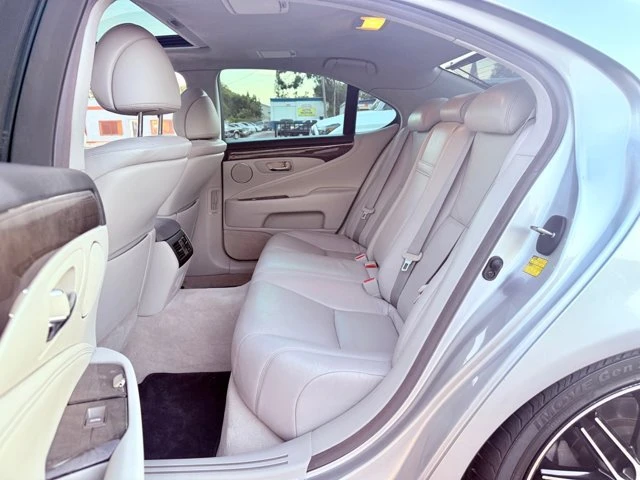 2012 Lexus LS 4th Gen - Image 19 of 20
