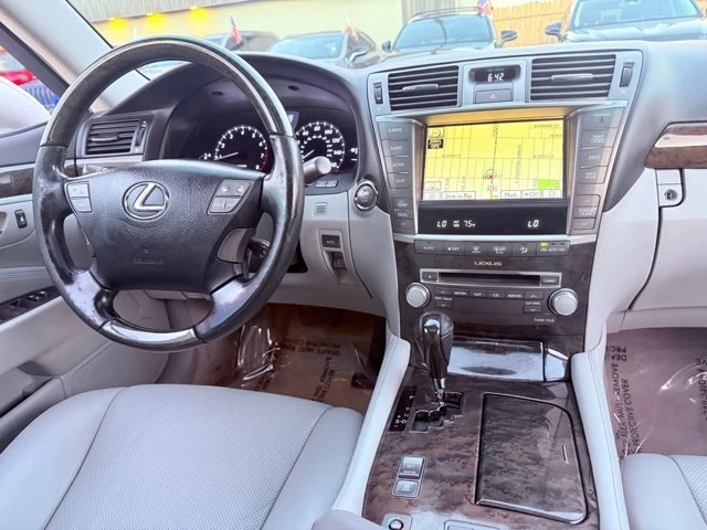 2012 Lexus LS 4th Gen - Image 10 of 19