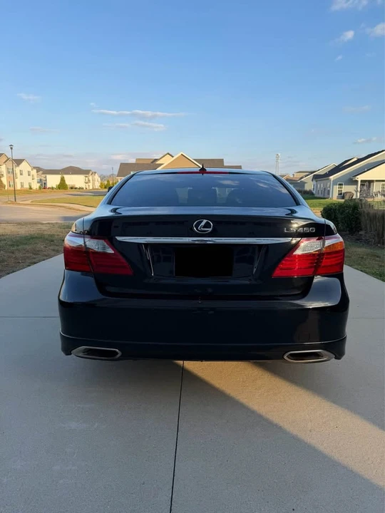 2012 Lexus LS 4th Gen - Image 5 of 18