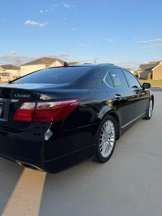 2012 Lexus LS 4th Gen - Image 4 of 18