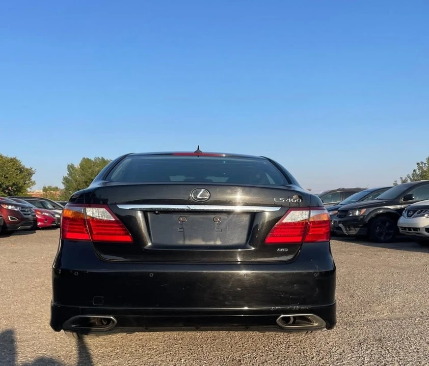 2012 Lexus LS 4th Gen - Image 5 of 17