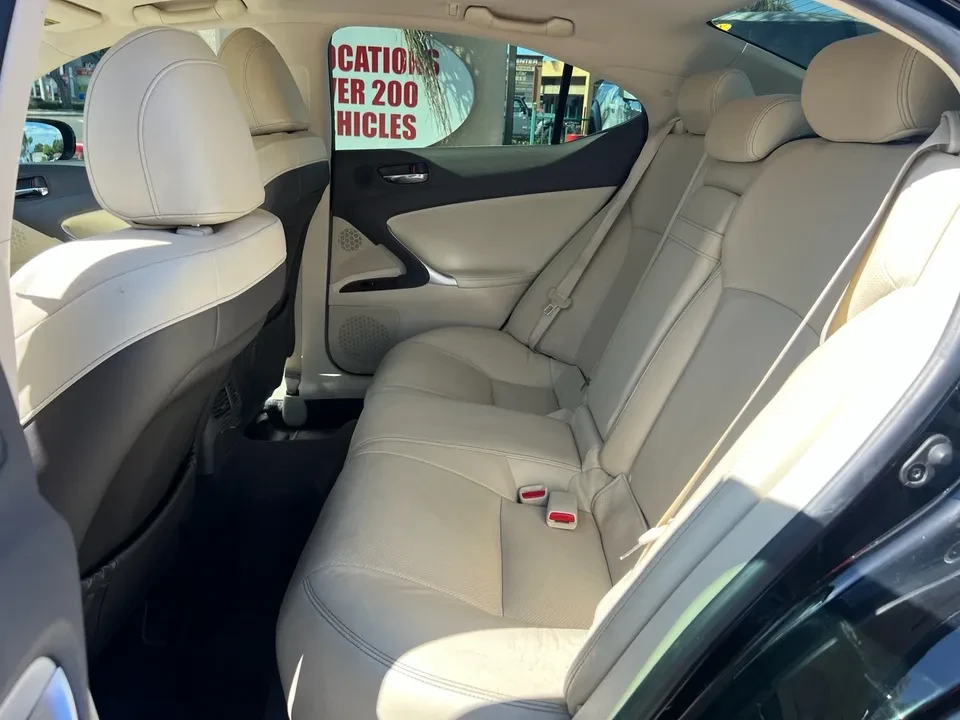 2012 Lexus LS 4th Gen - Image 4 of 9