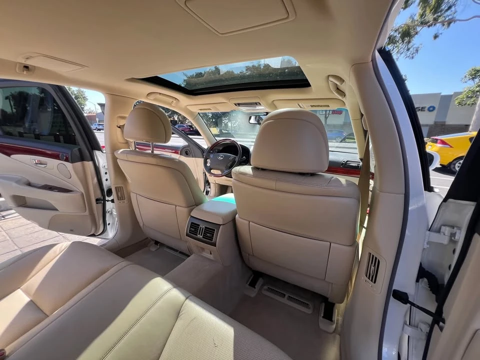2012 Lexus LS 4th Gen - Image 4 of 16