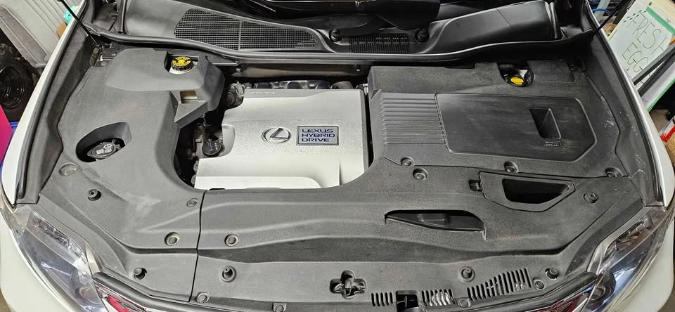 2012 Lexus RX 3rd Gen - Image 17 of 19