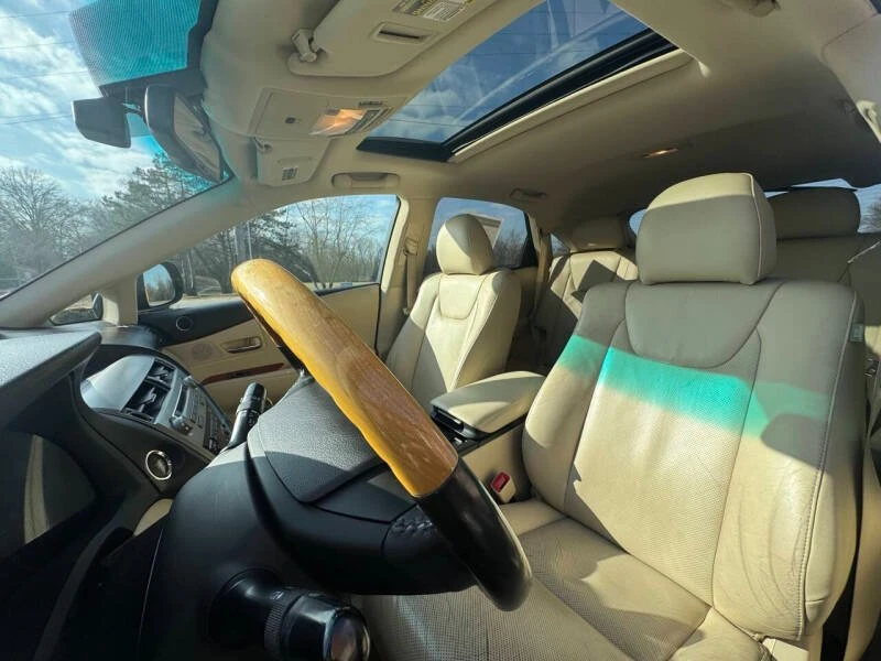 2012 Lexus RX 3rd Gen - Image 16 of 20