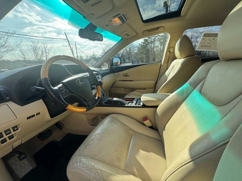 2012 Lexus RX 3rd Gen - Image 17 of 20