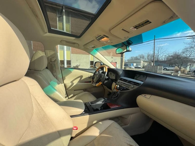 2012 Lexus RX 3rd Gen - Image 11 of 20