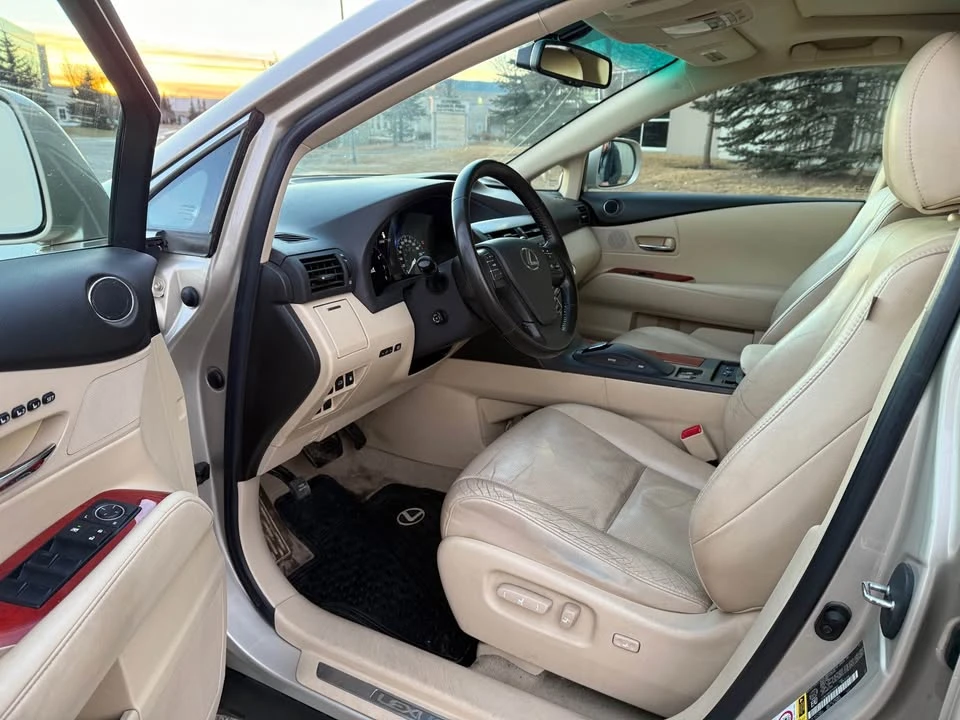 2012 Lexus RX 3rd Gen - Image 7 of 10
