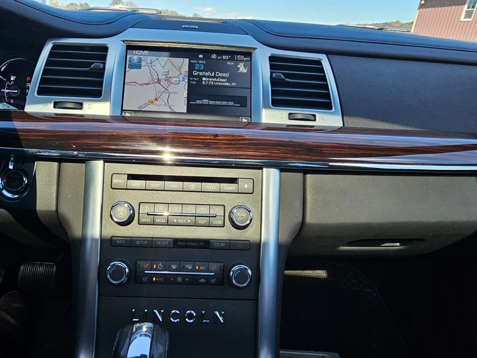 2012 Lincoln MKS - Image 13 of 19