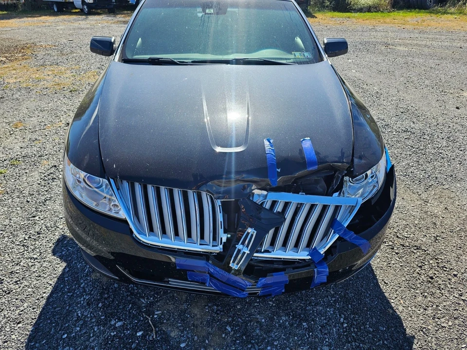 2012 Lincoln MKS - Image 8 of 19