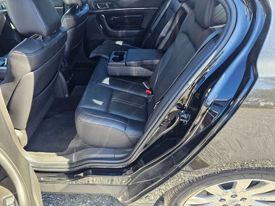 2012 Lincoln MKS - Image 17 of 19