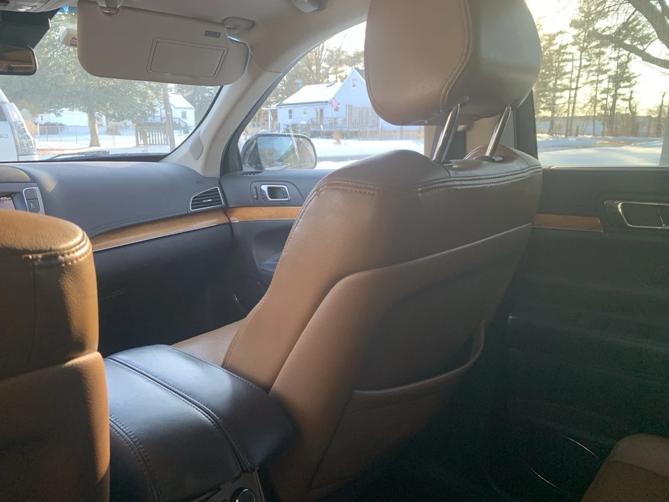 2012 Lincoln MKT - Image 14 of 20