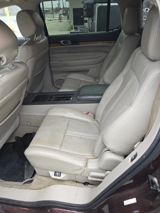2012 Lincoln MKT - Image 12 of 16