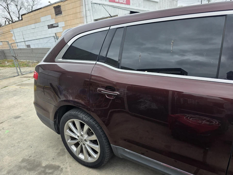 2012 Lincoln MKT - Image 3 of 16