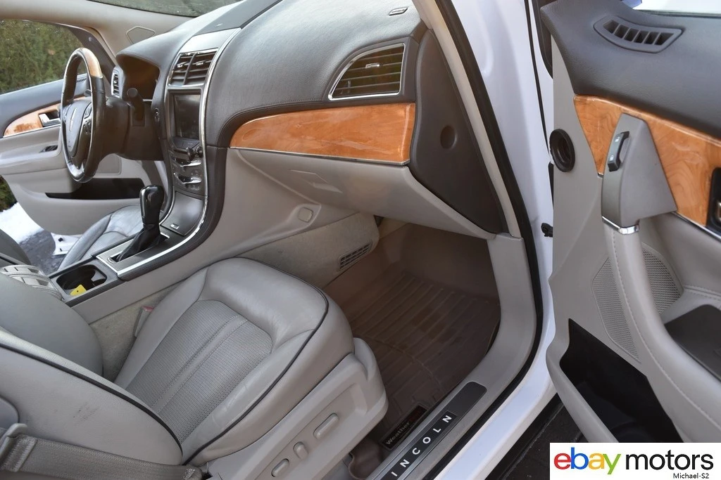 2012 Lincoln MKX - Image 15 of 21