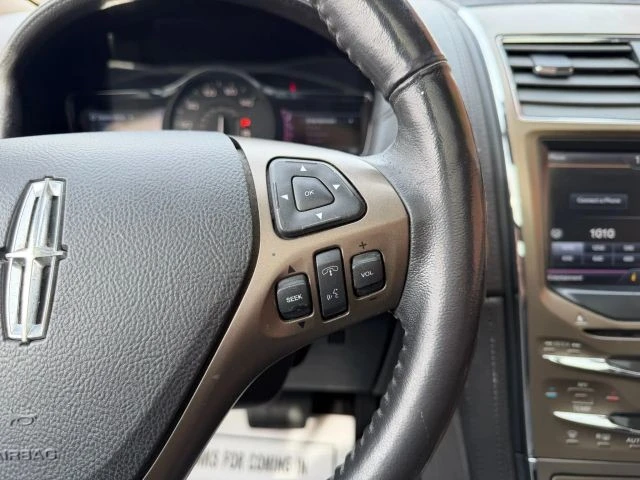 2012 Lincoln MKX - Image 19 of 21