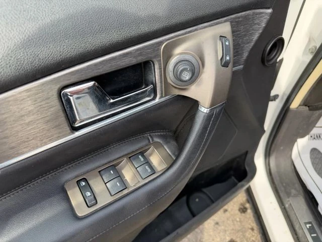 2012 Lincoln MKX - Image 14 of 21