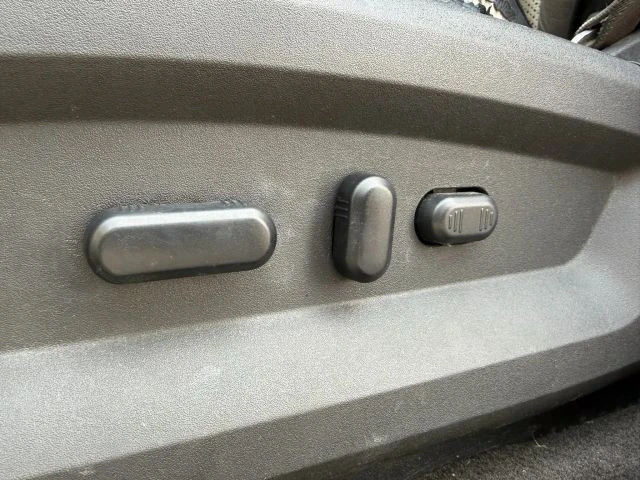 2012 Lincoln MKX - Image 16 of 21