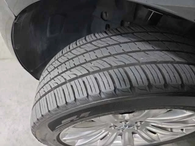 2012 Lincoln MKX - Image 7 of 14
