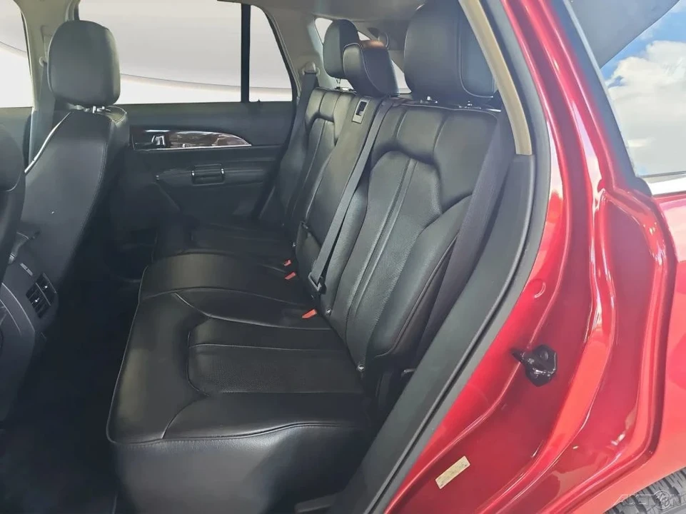2012 Lincoln MKX - Image 14 of 21