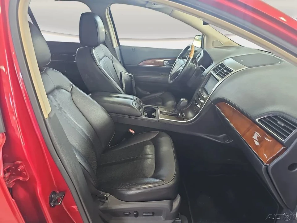 2012 Lincoln MKX - Image 19 of 21