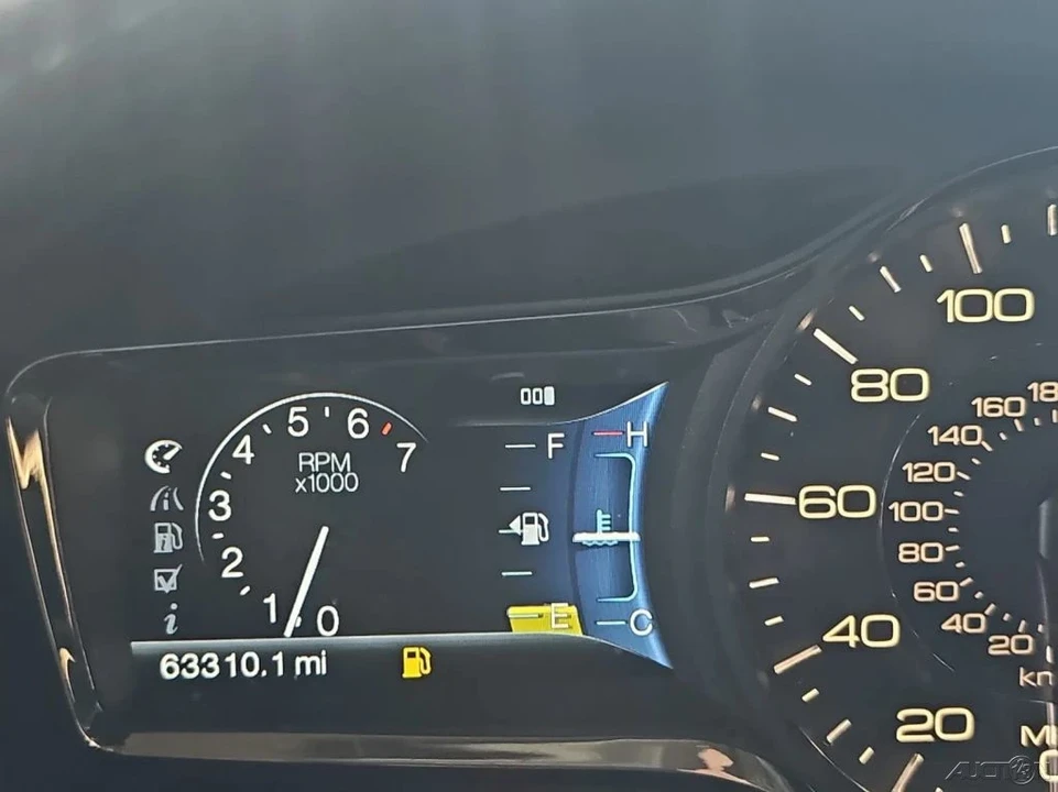 2012 Lincoln MKX - Image 11 of 21