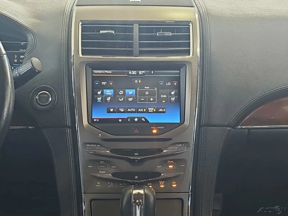 2012 Lincoln MKX - Image 17 of 21
