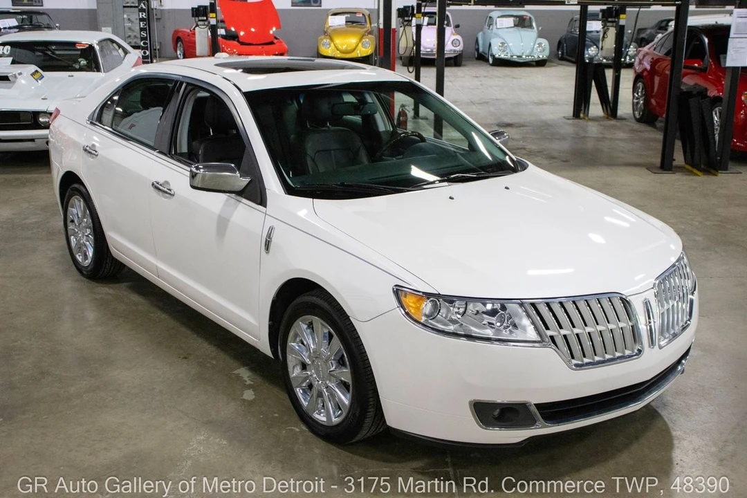 2012 Lincoln MKZ - Image 9 of 31