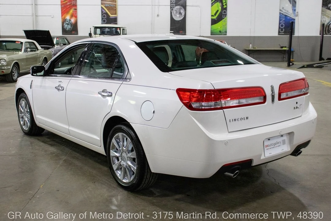 2012 Lincoln MKZ - Image 4 of 31