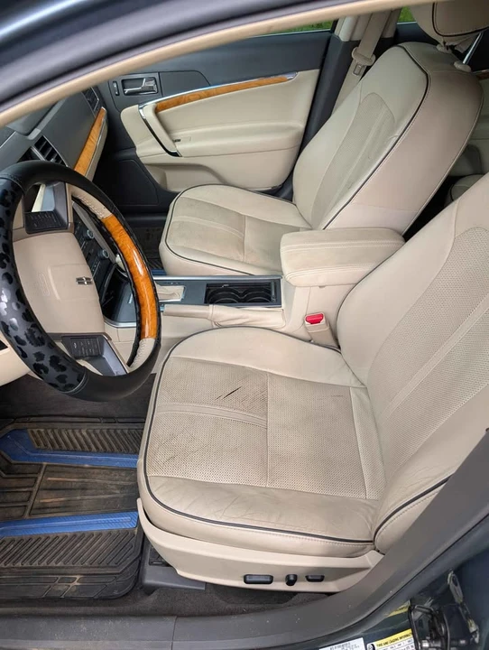 2012 Lincoln MKZ - Image 7 of 9