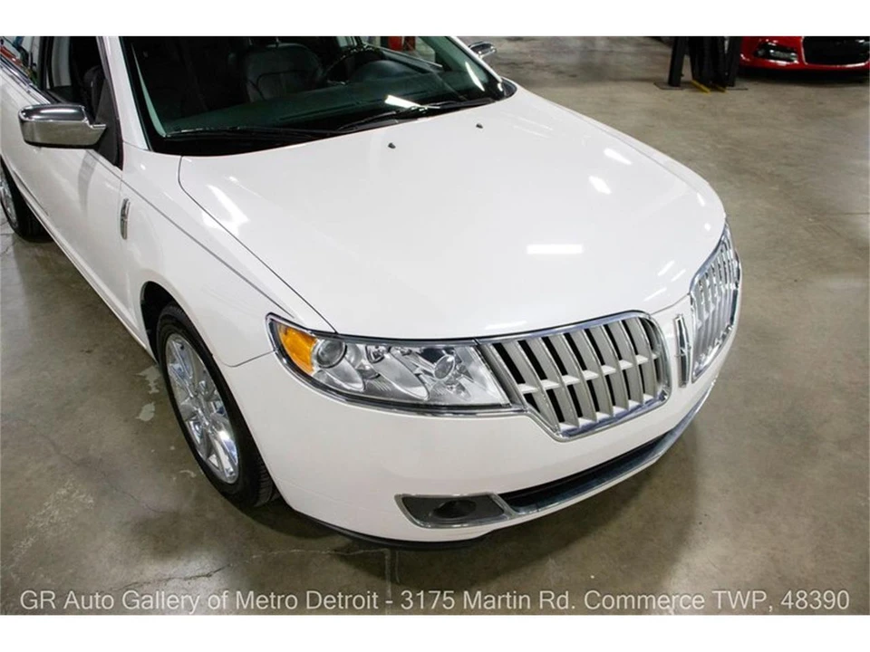 2012 Lincoln MKZ - Image 13 of 31
