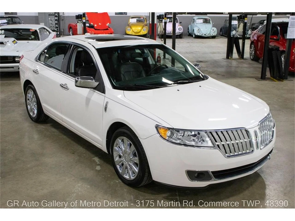 2012 Lincoln MKZ - Image 9 of 31