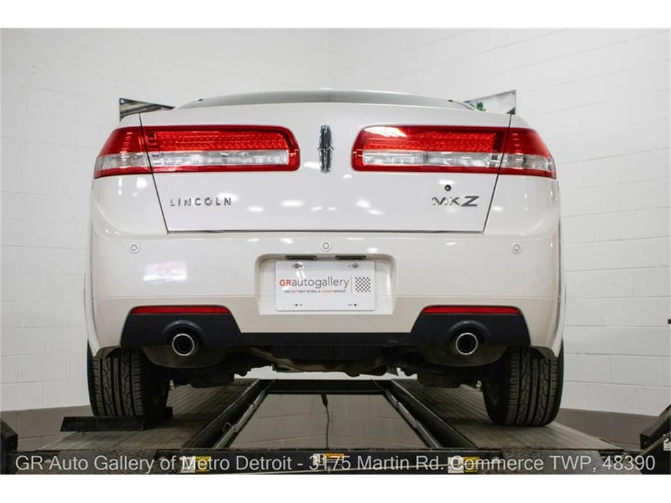 2012 Lincoln MKZ - Image 19 of 31