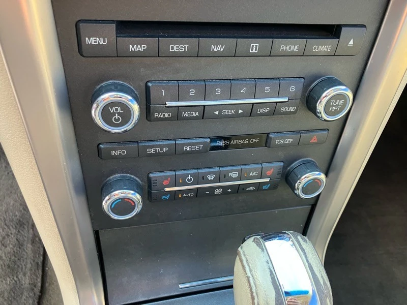 2012 Lincoln MKZ - Image 14 of 21