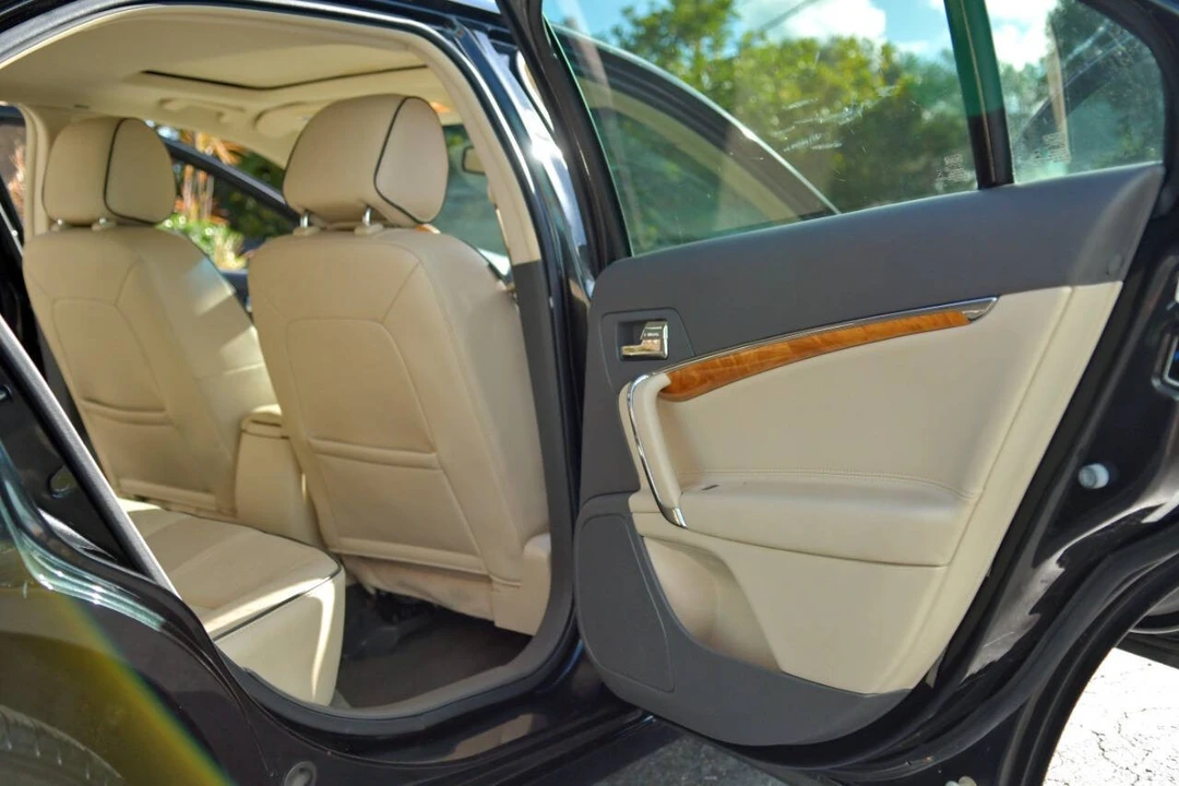 2012 Lincoln MKZ - Image 7 of 12