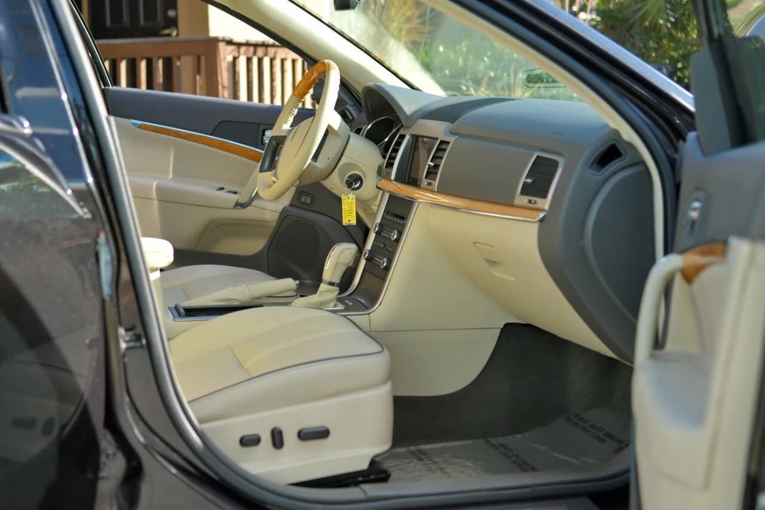 2012 Lincoln MKZ - Image 5 of 12