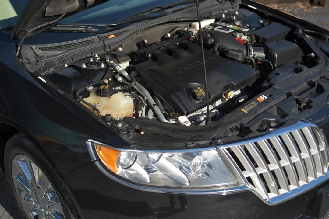 2012 Lincoln MKZ - Image 10 of 12