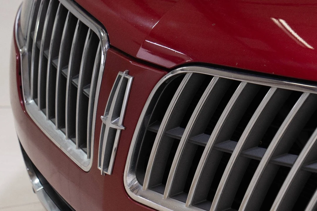 2012 Lincoln MKZ - Image 9 of 12