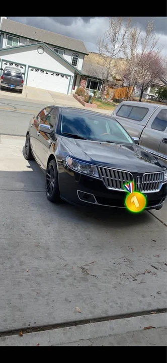 2012 Lincoln MKZ - Image 2 of 3