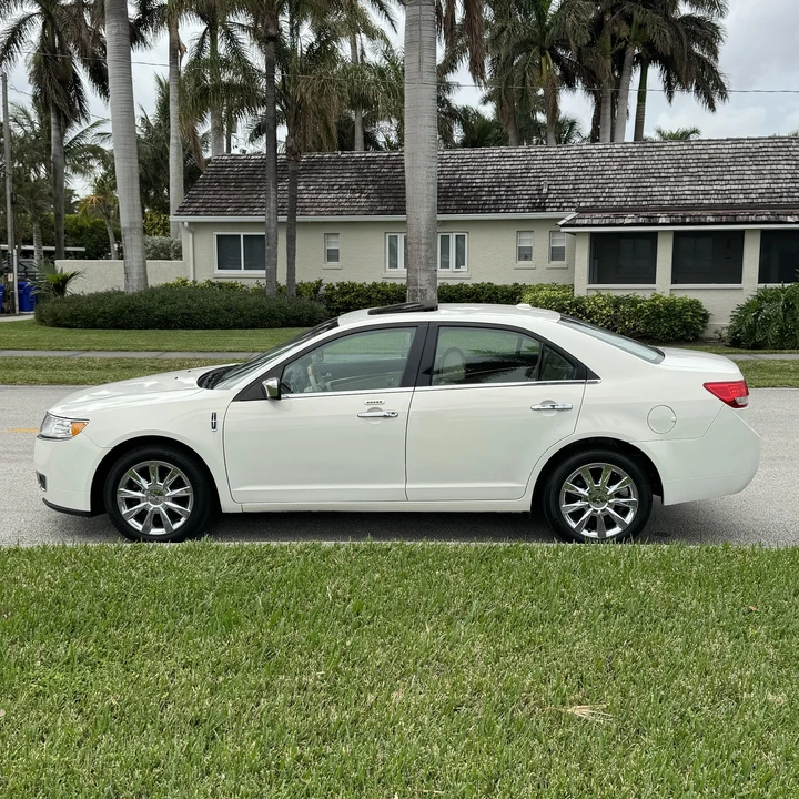 2012 Lincoln MKZ - Image 7 of 12