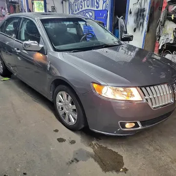 2012 Lincoln MKZ Premiere Sedan 4D