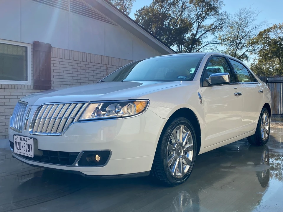 2012 Lincoln MKZ - Image 10 of 21