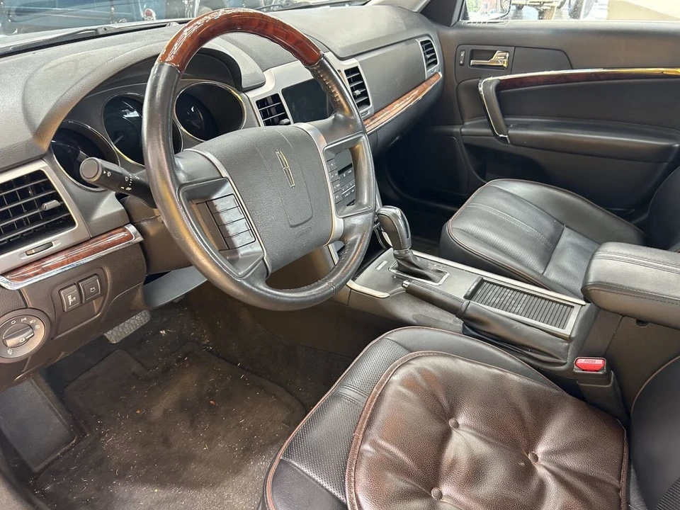 2012 Lincoln MKZ - Image 8 of 12