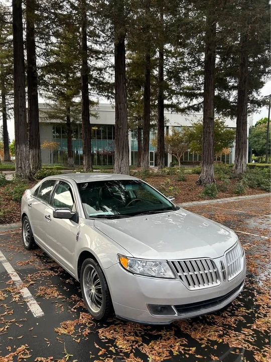 2012 Lincoln MKZ - Image 2 of 8