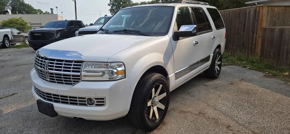 2012 Lincoln Navigator 3rd Gen - Image 11 of 15
